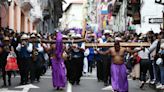 La procesión del Viernes Santo muestra a ecuatorianos en su viacrucis