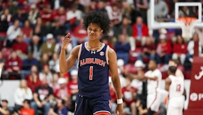 Aden Holloway transfers from Auburn to Alabama, will join Nate Oats and Tide