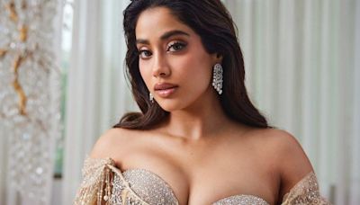 Janhvi Kapoor Opens Up About Her Period: 'I Don't Feel Pain While Shooting, But It's Paralysing When...' - News18