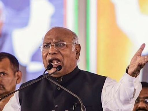 Mumbai Congress leaders seek appointment to meet Mallikarjun Kharge as infighting looms