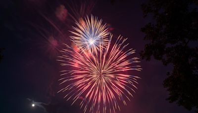 Where to find Independence Day fireworks, parades and more near Kalamazoo