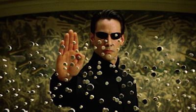 Keanu Reeves Gets Overwhelmed As The Matrix Clocks 25: 'It Changed My Life' - News18