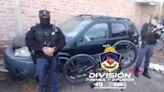 Más de 15 autos y elementos robados: allanaron por una bicicleta y encontraron un depósito delictivo, en Neuquén - Diario Río Negro