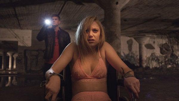 It Follows: Maika Monroe Teases "F-cked Up" Sequel