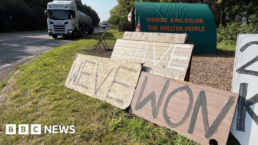 RAF Scampton: Villagers tell of relief as asylum plan scrapped