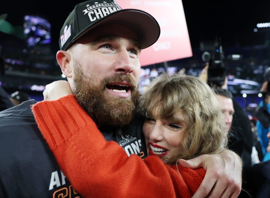 Taylor Swift, Travis Kelce double date with Gigi Hadid, Bradley Cooper