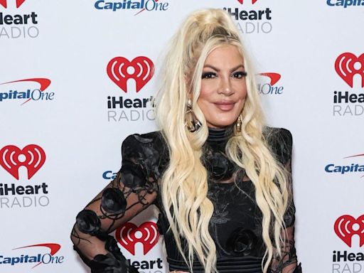 Tori Spelling 'Doesn't Think She’ll Ever Find a Guy Again': 'Her Fame and Power Keeps Men Away'