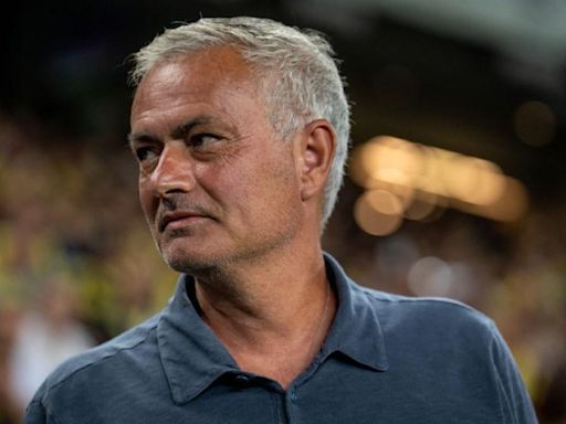 Jose Mourinho's Fenerbahce in talks to sign Man Utd misfit 'tonight'