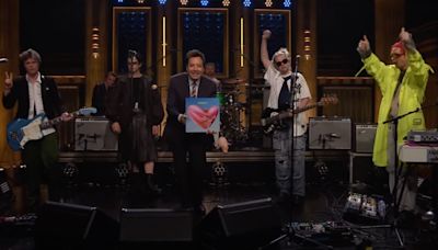 Fontaines D.C. Perform “Starbuster” on Fallon: Watch