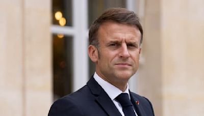 Emmanuel Macron affirme qu'il ne nommera pas de nouveau gouvernement avant la fin des JO "mi-août"