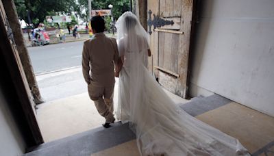 ‘We are not criminals’: Philippines considers making divorce legal