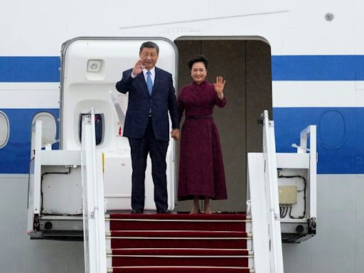 Xi zu erster Europareise seit Corona-Pandemie in Paris eingetroffen