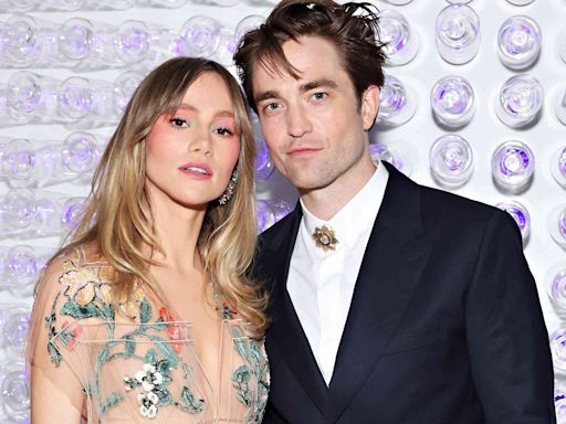 Suki Waterhouse Reveals How Robert Pattinson Feels When She Writes Music About Her Exes: ‘Couldn’t Really Give a S---'