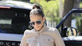 JLO cabizbaja en L.A., mientras Ben Affleck y su exmujer despiden a su hija