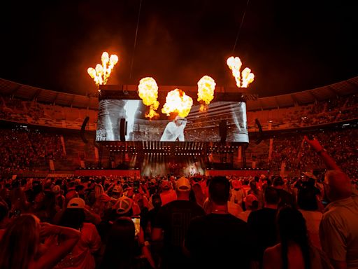 Top moments from Morgan Wallen's first night at Neyland, from Tony Vitello to Eric Church