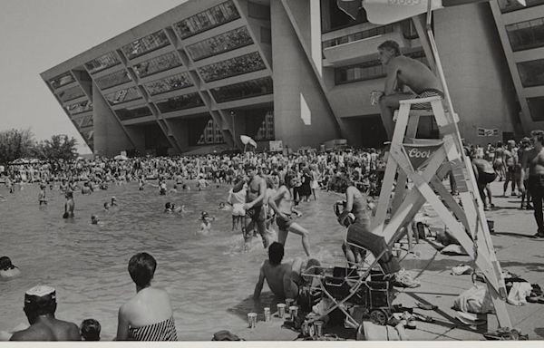 In summer 1984, Dallas City Hall plaza transformed into a giant pop-up beach