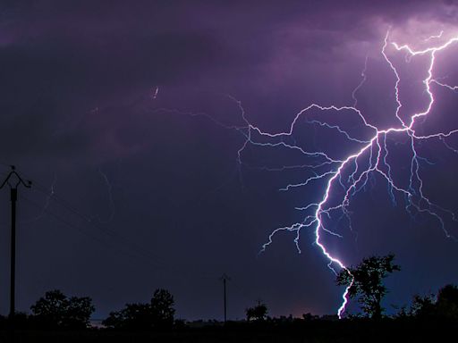 Orages : Météo France déclenche une vigilance orange pour huit départements de la moitié sud