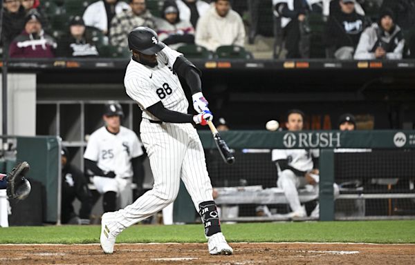 Luis Robert Jr. smacks a home run in the first swing of his rehab stint