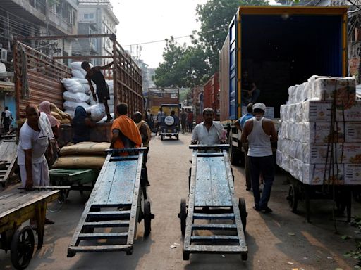 India's economy likely to grow 6.5%-7% y/y in 2024/25, government report says