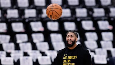 Anthony Davis Getting 'Significant' Say In Lakers' Open HC Search