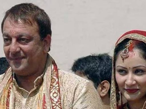 From Dating His Co-star To 3rd Marriage, A Look At Sanjay Dutt's Personal Life - News18