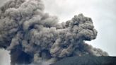 Mueren al menos 13 alpinistas y 10 más están desaparecidos tras la erupción del volcán Monte Marapi en Indonesia