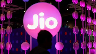 Reliance Jio raises tariffs, unveils unlimited plans