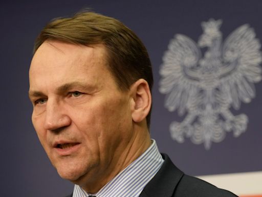 Poland’s Tusk calls secret services meeting to address judge’s defection to Belarus