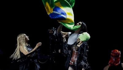 Cientos de miles de fans de Madonna toman Río de Janeiro para su concierto gratuito en Copacabana