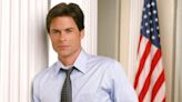 Rob Lowe comparó su paso por la serie The West Wing con una relación abusiva: “Lo mejor que hice en mi vida fue irme”