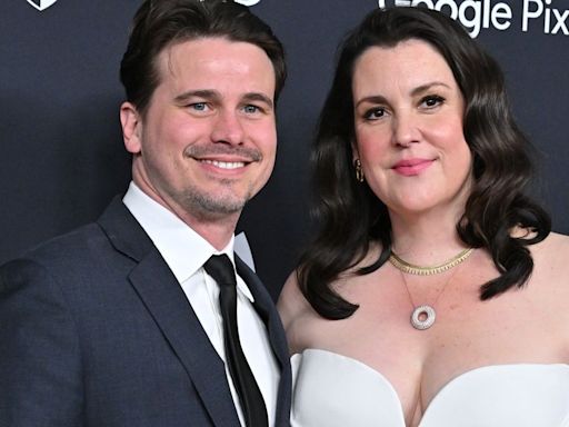 Melanie Lynskey Shares Funny Reason Why Jason Ritter's Proposal Was 'So Confusing'