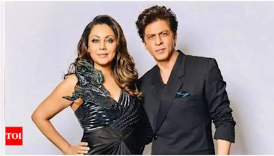 When Gauri Khan said she thought of introducing Shah Rukh Khan as Abhinav so her parents would think he is a Hindu! | - Times of India