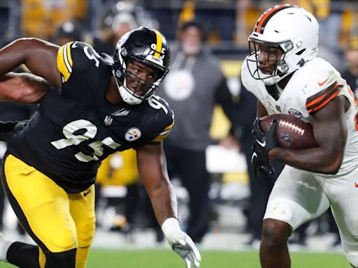 How the Steelers' Keeanu Benton, others are benefiting from Cam Heyward's absence