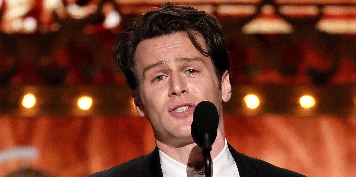 Jonathan Groff Thanks Family For Supporting 'Passions Without Judgment' In Moving Tonys Speech