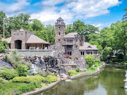 Derek Jeter's Greenwood Lake 'castle' back on the market at drastically reduced price