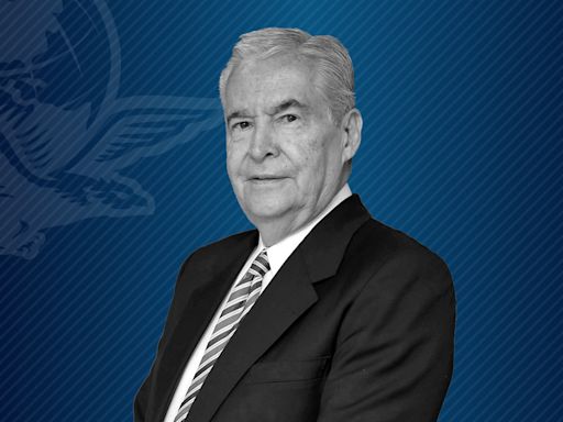 Lázaro Cárdenas, jefe de la oficina de la presidencia | El Universal