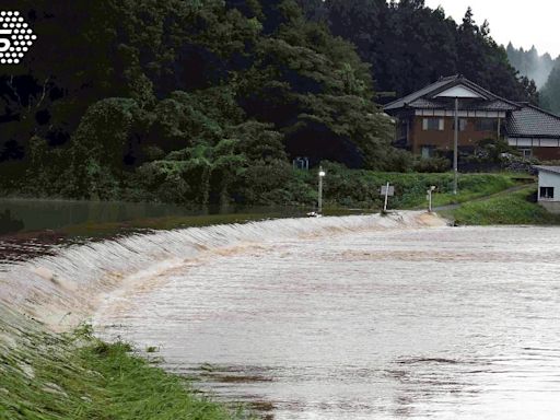 埼玉「類龍捲」怪風砸傷路人！日本山形縣暴雨警報│TVBS新聞網