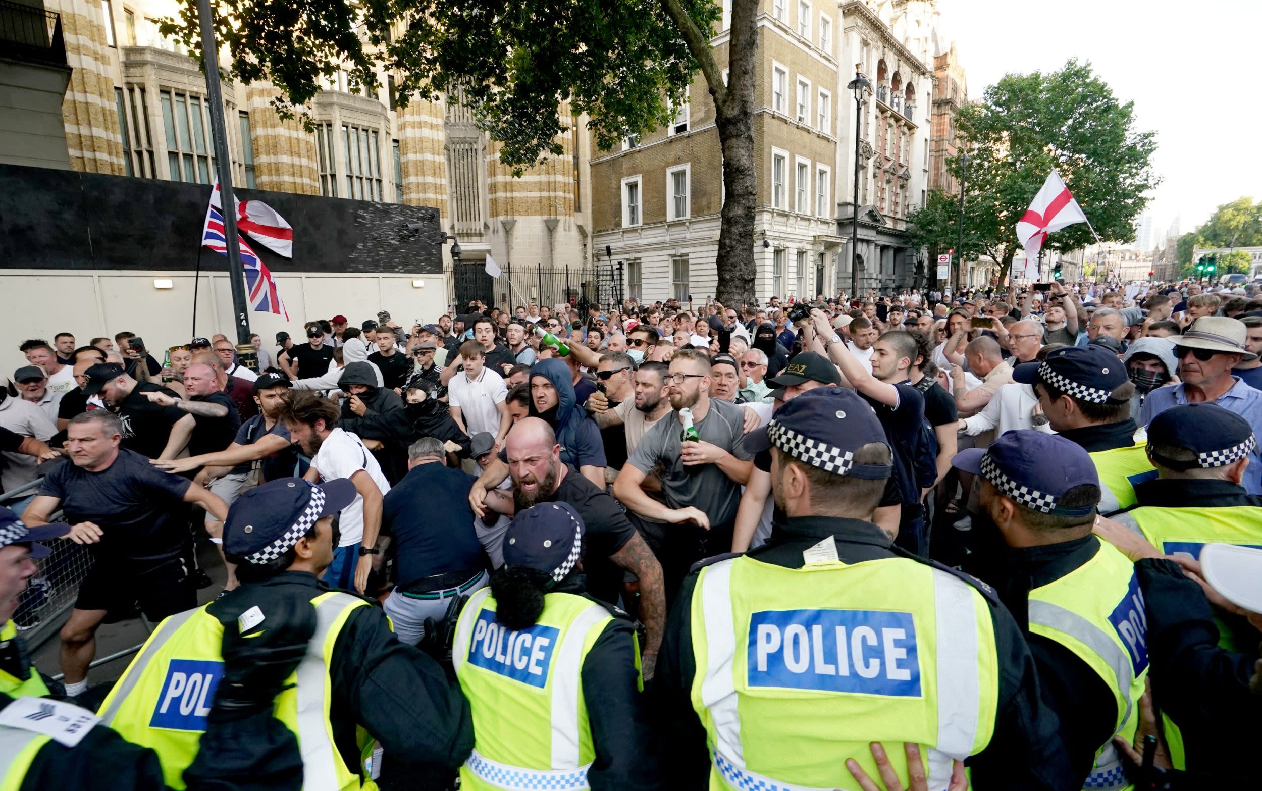 Police ‘deal swiftly’ with violent mob in London and Hartlepool after previous Southport riot