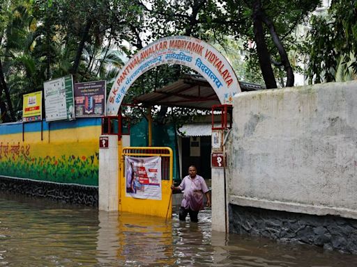Heavy rains in India's Mumbai impact transport, shut schools