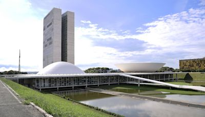 Influência de religião no mandato é admitida por mais deputados, mostra pesquisa