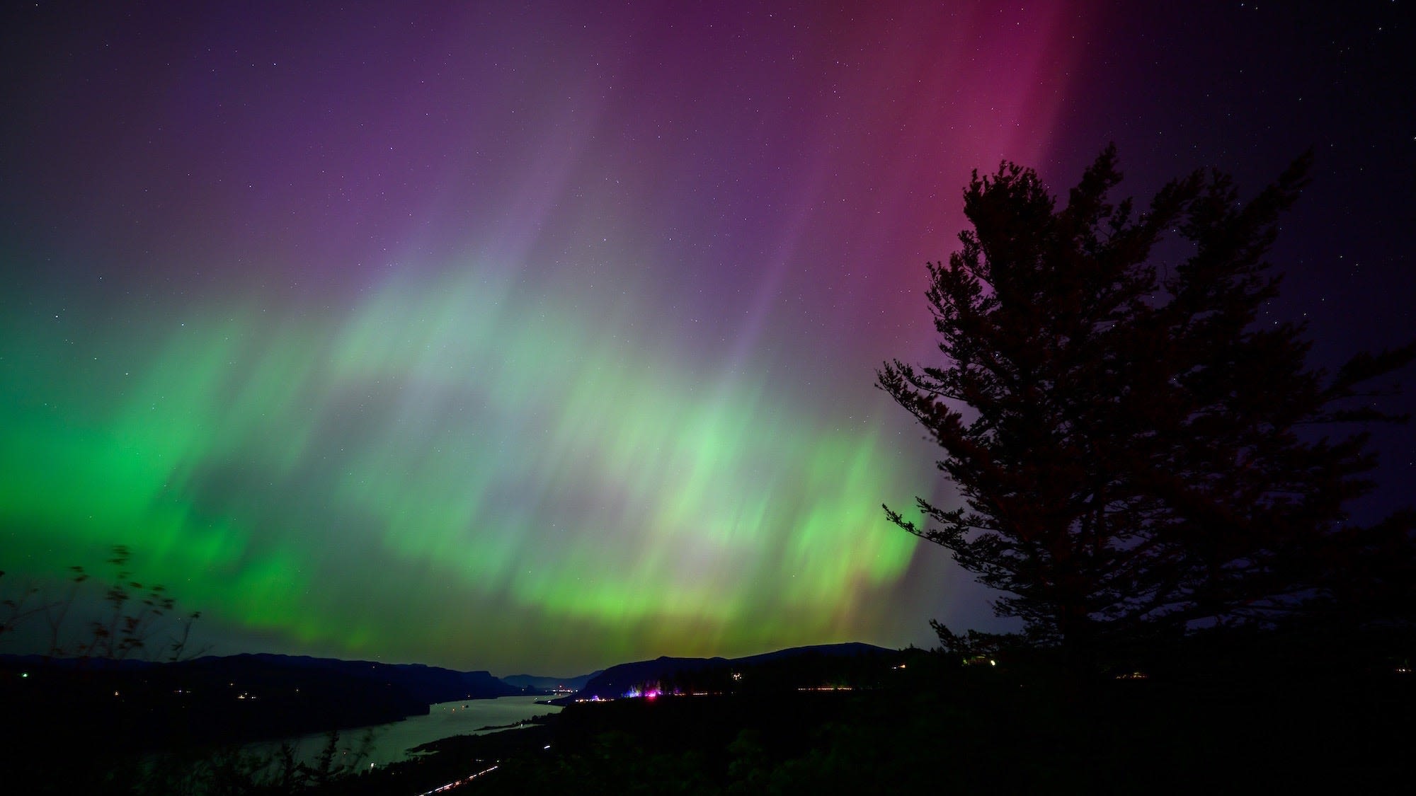 Spectacular aurora photos: Skies dazzle in vivid colors around the world