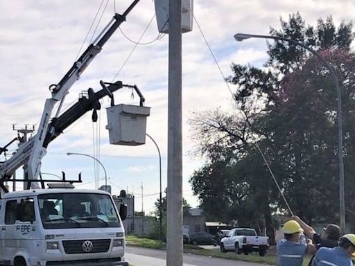 Relanzan en Santa Fe una tecnicatura universitaria en operación y mantenimiento de redes eléctricas