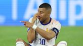 Mbappe suffers broken nose during France win