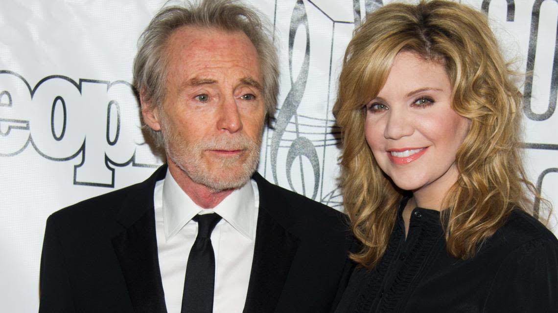 JD Souther, a singer-songwriter who penned hits for the Eagles and Linda Ronstadt, dies at 78