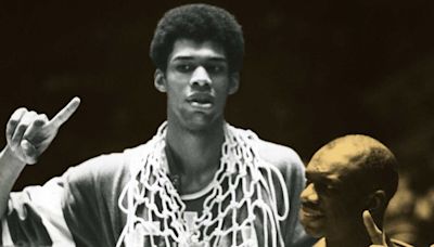"Most of the people who dunk are Black athletes" - Kareem Abdul-Jabbar saw the NCAA's no-dunk rule as racially motivated