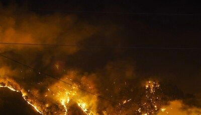 Wildfire north of Los Angeles spreads to more than 16 square miles