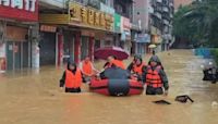 廣東遭遇暴雨洪災，數萬人被撤離家園