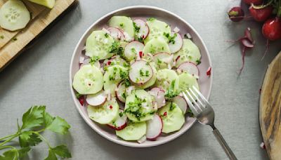 Alice Waters' Pro-Tip For Perfectly Crunchy Cucumber Salads