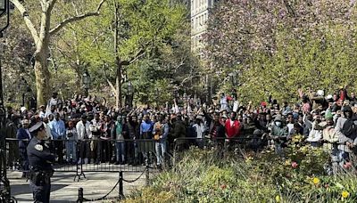 Black migrants rally in New York City | Arkansas Democrat Gazette