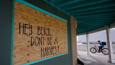 Hurricane Beryl tracker: Live updates as Category 1 storm makes landfall in Texas; Houston under tornado watch